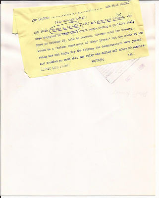 THOMAS C. CORNELL PRESS PHOTO MARC PAUL EDELMAN DRAFT CARD BURNING NEW YORK 1965 - K-townConsignments