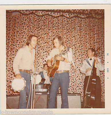 HAGAR TWINS COUNTRY MUSIC SINGER ORIGINAL FAN CONCERT SNAPSHOT PHOTOS LOT - K-townConsignments