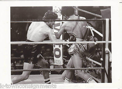 RAY MANCINI vs ORLANDO ROMERO BOXERS VINTAGE WBA LIVE BOXING MATCH PHOTO - K-townConsignments