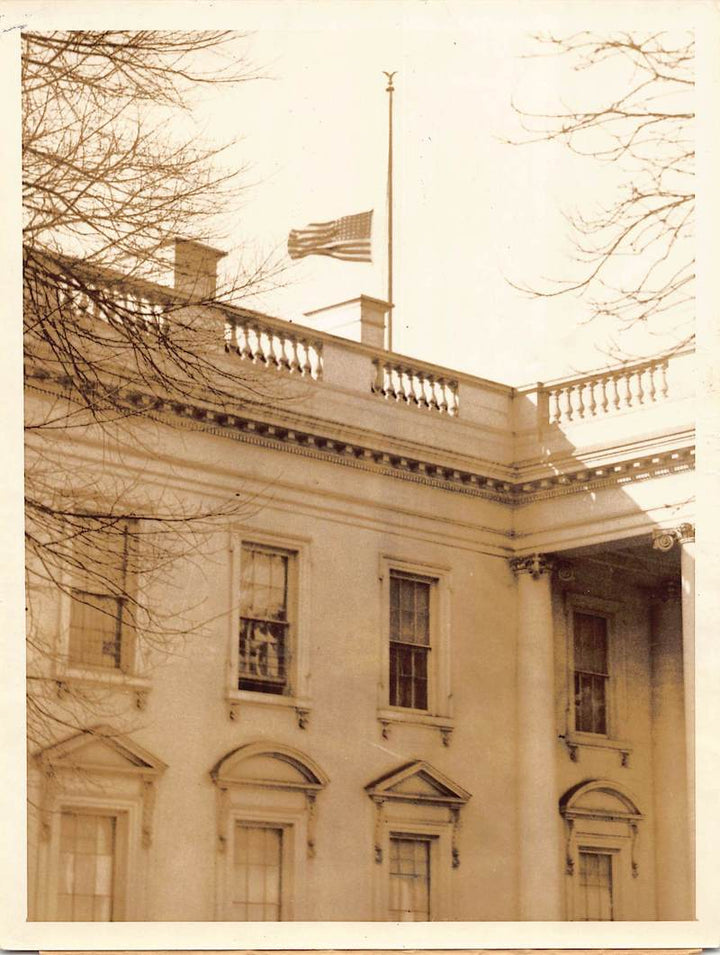 President Calvin Coolidge White House Memorial Flag Antique Press Photo