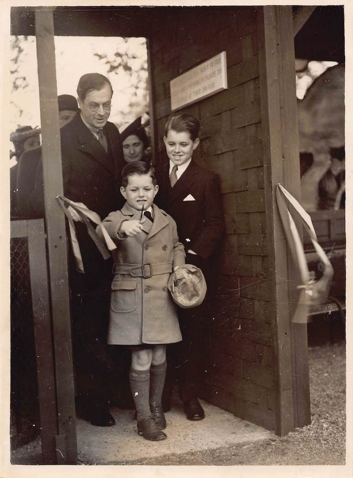 Bobby & Teddy Kennedy Boys at the London Zoo Vintage Political Press Photo 1938
