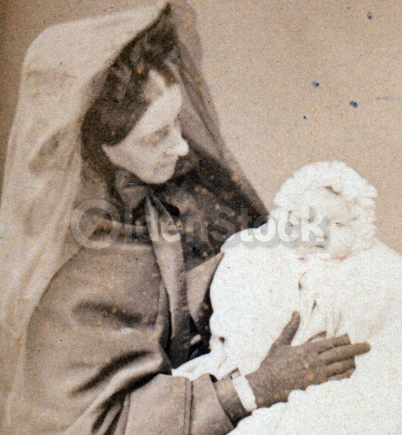 French Widow and Baby Incidental Middle Finger Antique CDV Photo