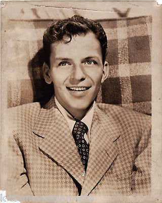 FRANK SINATRA YOUNG SINGER VINTAGE 8x10 BAND PHOTO - K-townConsignments
