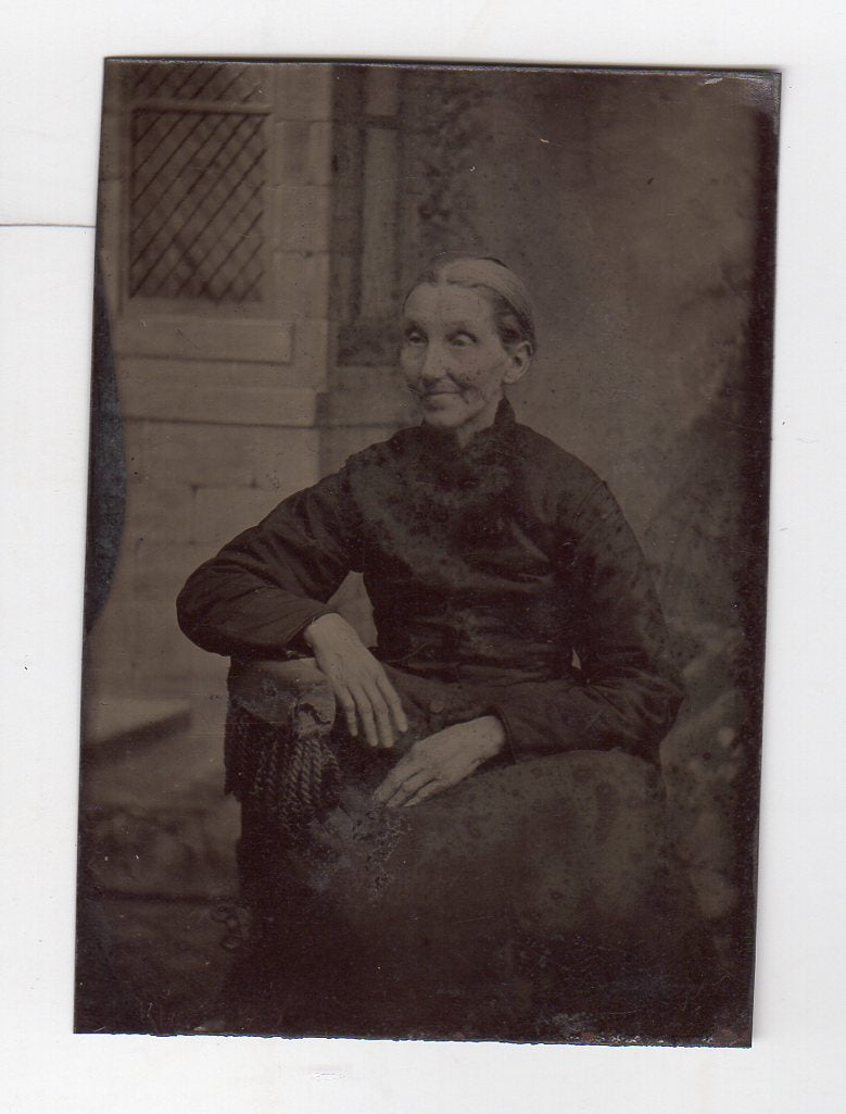 Sweet Apple-faced Grandmother Palsy Smile Antique Tintype Photograph