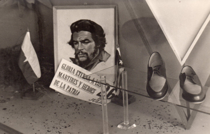 Che Guevara Marxist Argentinian Revolutionary Vintage Store Display Photograph