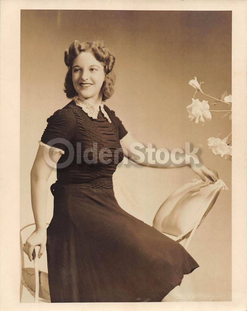 Lovely Young Jewish Girl Vintage 1940s Fashion Photo by German Photographer