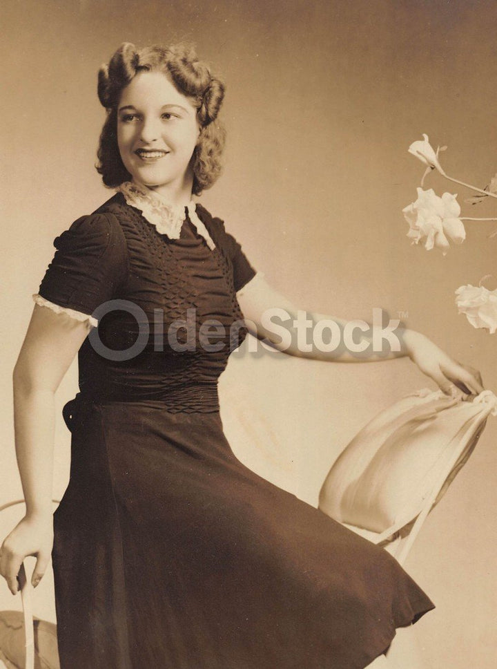 Lovely Young Jewish Girl Vintage 1940s Fashion Photo by German Photographer