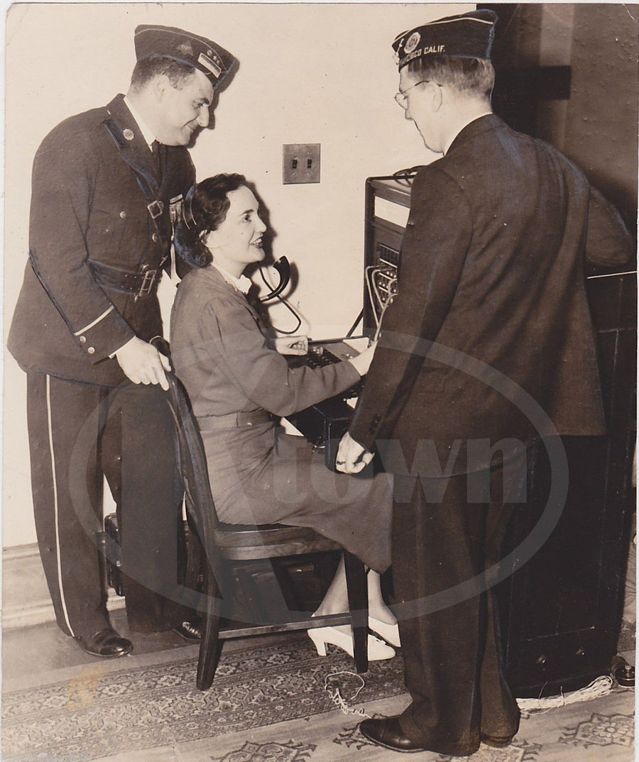 AMERICAN LEGION TELEPHONE OPERATOR ANTIQUE NEWS PRESS PHOTO 1934 - K-townConsignments