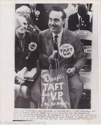BOB DOLE KANSAS SENATOR VINTAGE 1960s POLITICAL PRESS PHOTO - K-townConsignments
