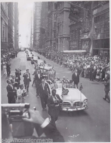 PRINCESS BEATRIX NEW YORK CITY PARADE VINTAGE 1960s PRESS PHOTO - K-townConsignments