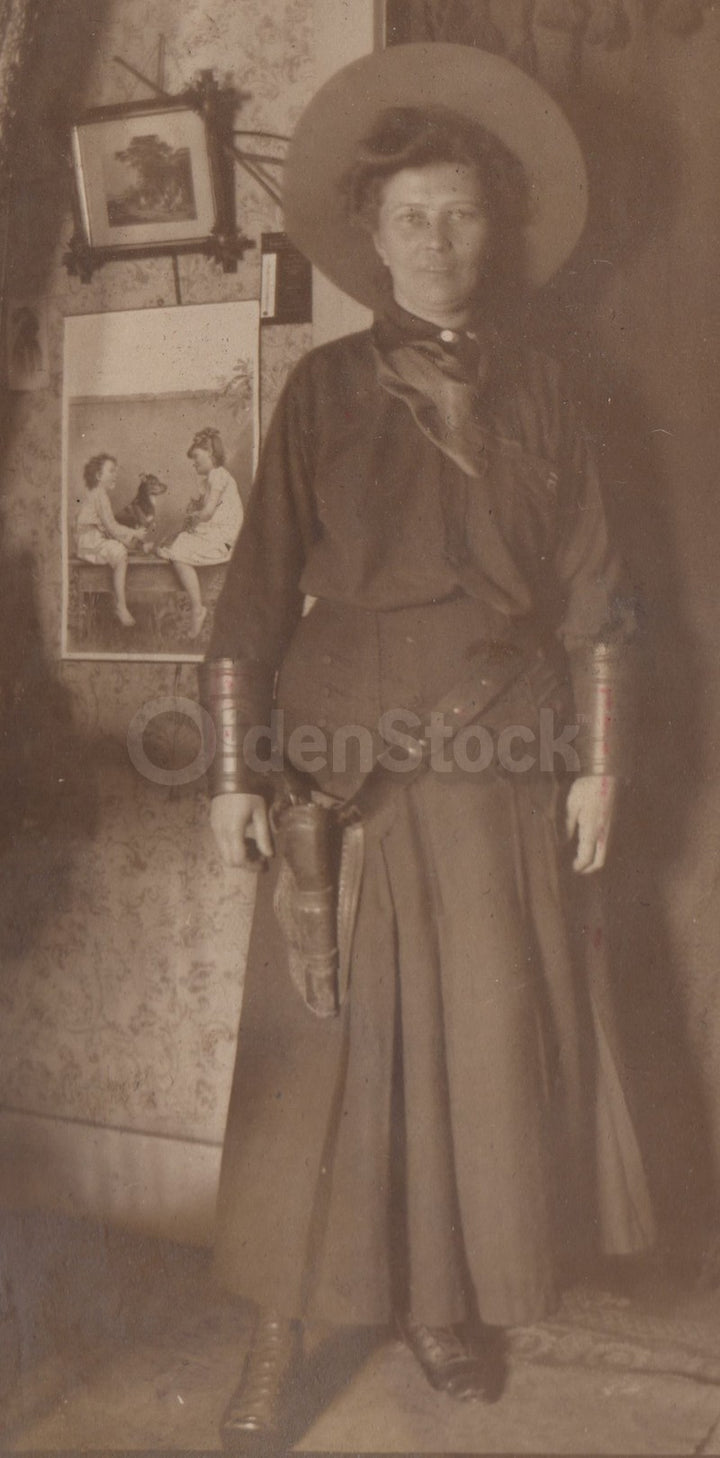 Western Frontier Snapshots and Rare US Washington Bike Messenger Stamps