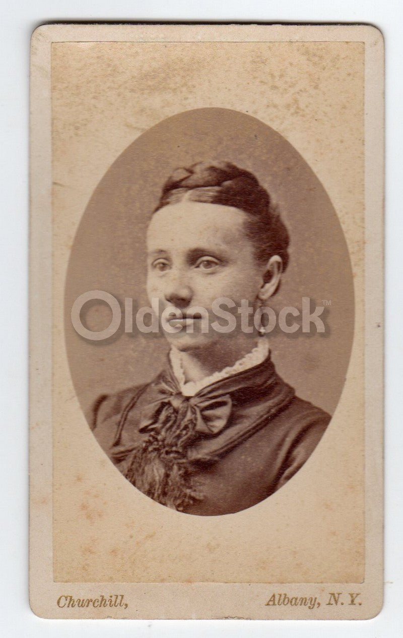 Mrs E. T. Russell Albany New York Dangle Earrings Antique Victorian CDV Photo