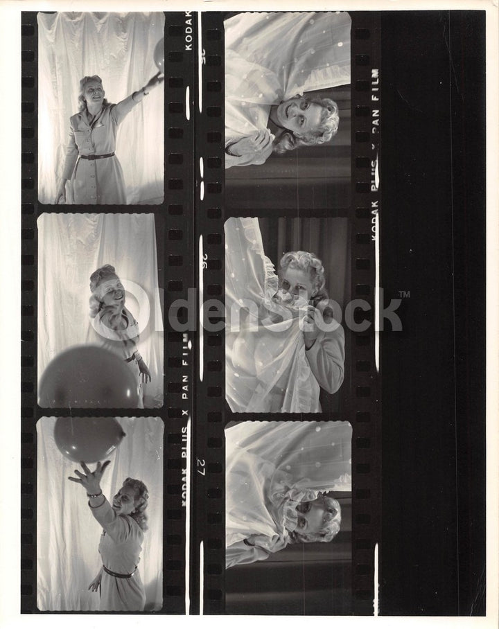 Plus Size Amateur Fashion Model Coy Poses Vintage 1960s Photoshoot 8x10 Photo