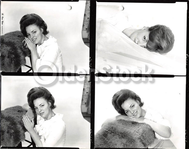 Amateur Fashion Model 1960s Coy Poses Vintage Photoshoot 8x10 Photo