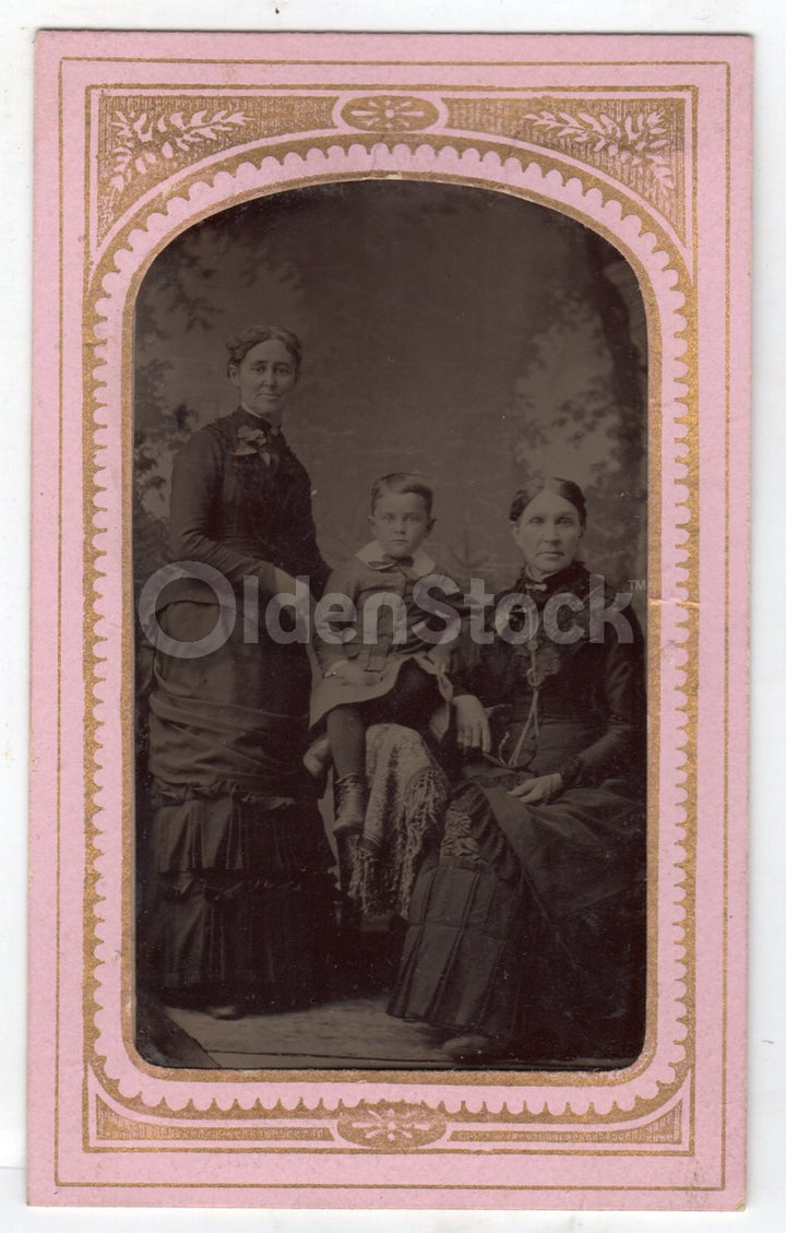 Arthur B. Knapp Cute Little Boy Toledo Iowa Antique Tintype & CDV Photos lot