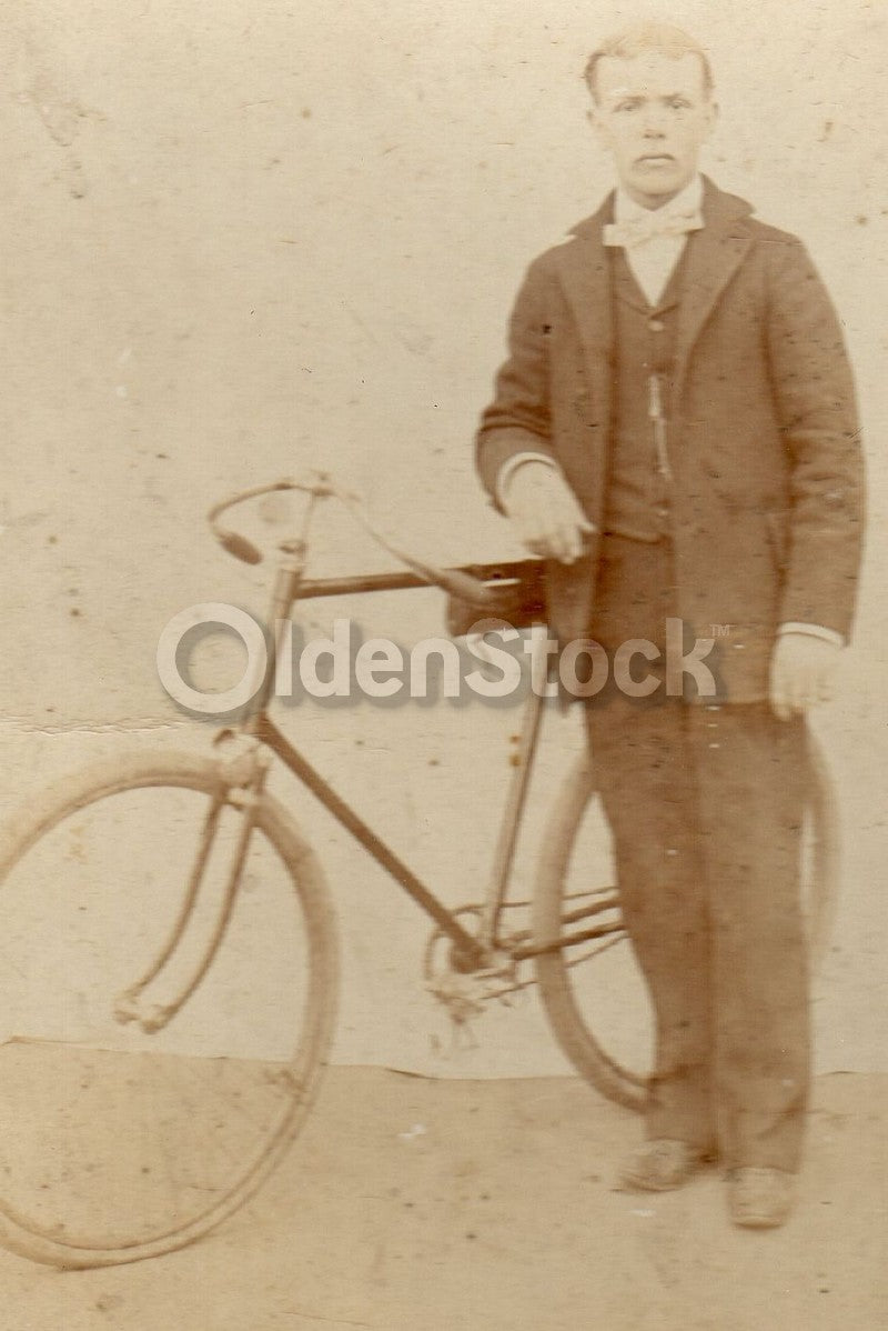 Distinguished Man Cyclist and His Racing Bicycle Antique Cabinet Card Photo